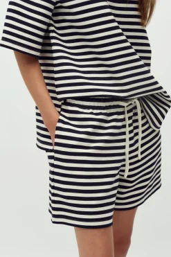 Jaxi-M Shorts - Stribet